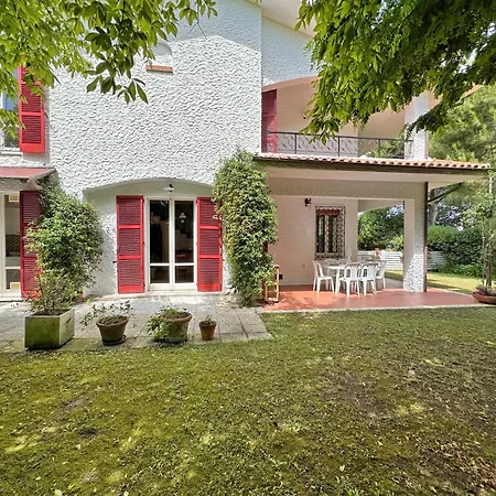 143 - Bianca Quadrilocale A Con Ampio Giardino Aria Condizionata E Wi-fi - Al White Club Inclusa Marcelli